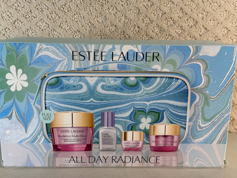 NWT Estée Lauder All Day Radiance Resilience Multi-Effect Set Skincare Gift Blue